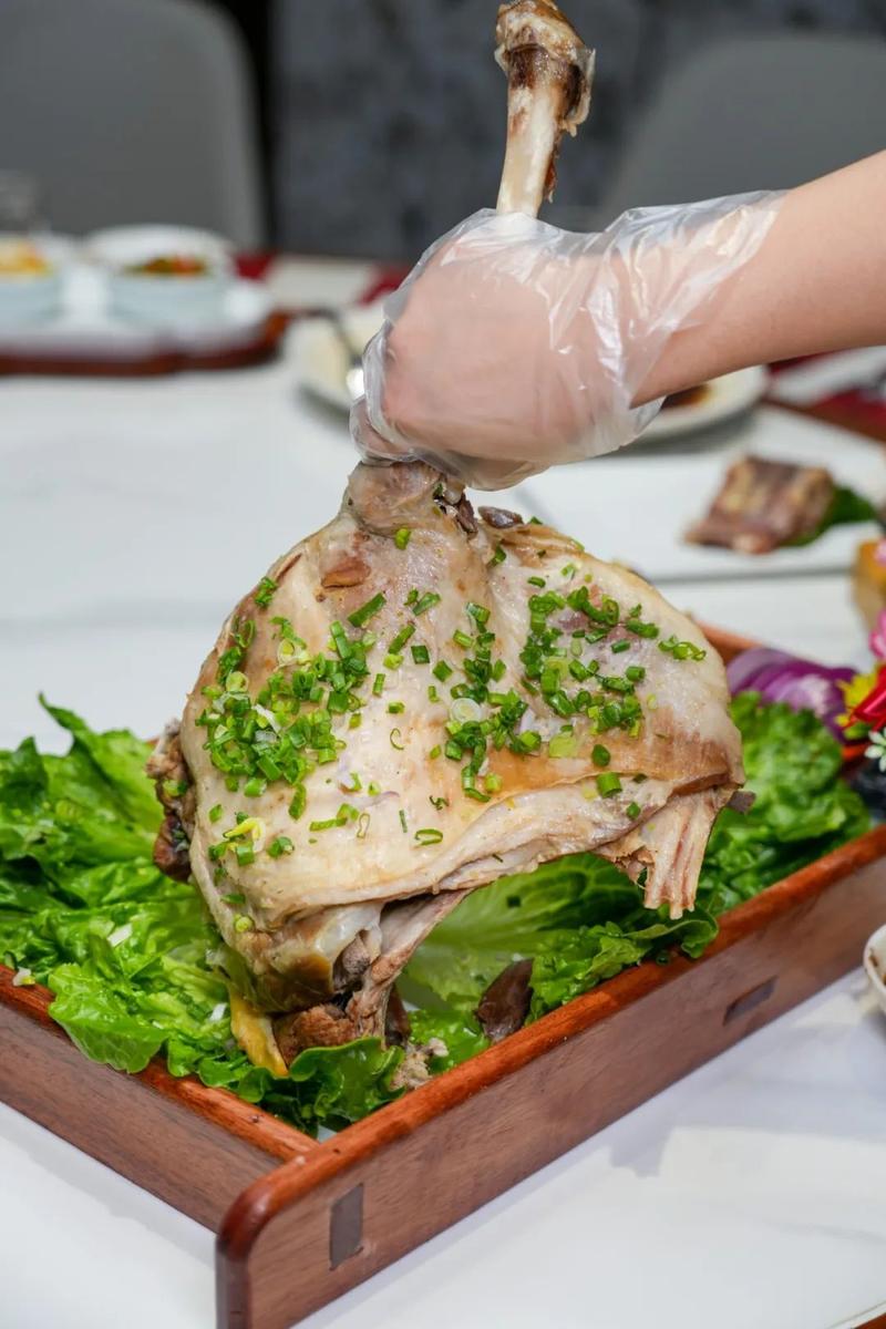 外地人必打卡的宁夏烤全羊,炭火慢烤3小时!