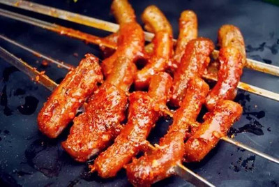 成都人夏天打开的正确方式！撸串吃冰烤全羊，夏日狂欢新体验